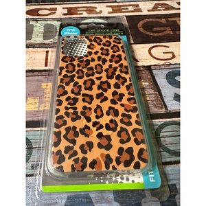 New Cheetah  iPhone 11 Case Holder!! Very Nice and Elegant